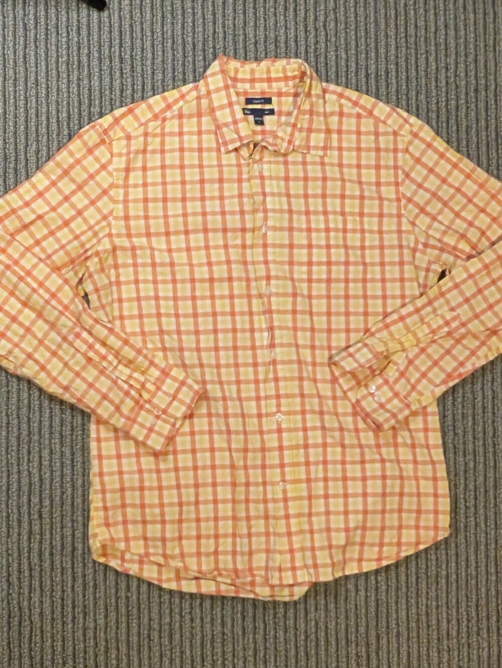Gap Men's Classic Fit Orange and Yellow Plaid Long Sleeve Button-Down Shirt
